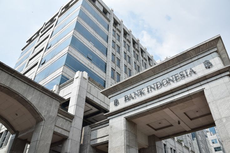 NatWest and PNC Bank's Strategic Alliances with Fintech Players in 2025 Highlight the Surge in Collaborative Models, Boosting Digital Payments and Innovation in Traditional Finance