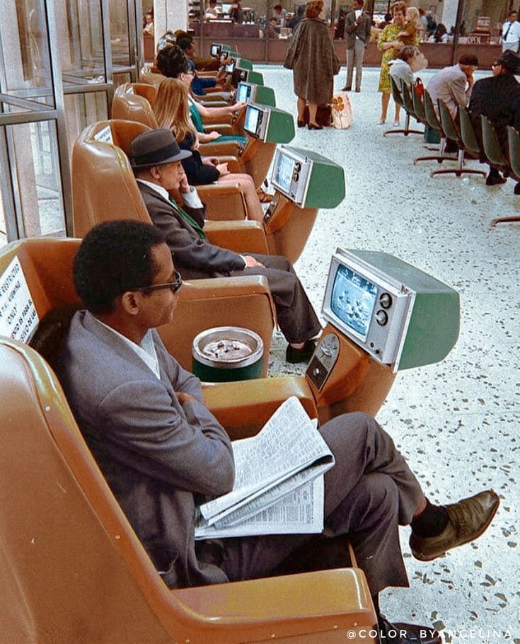 Examining the decline of traditional service jobs and the rise of concentrated employment through a handful of digital platforms like Uber, DoorDash, and Amazon Mechanical Turk