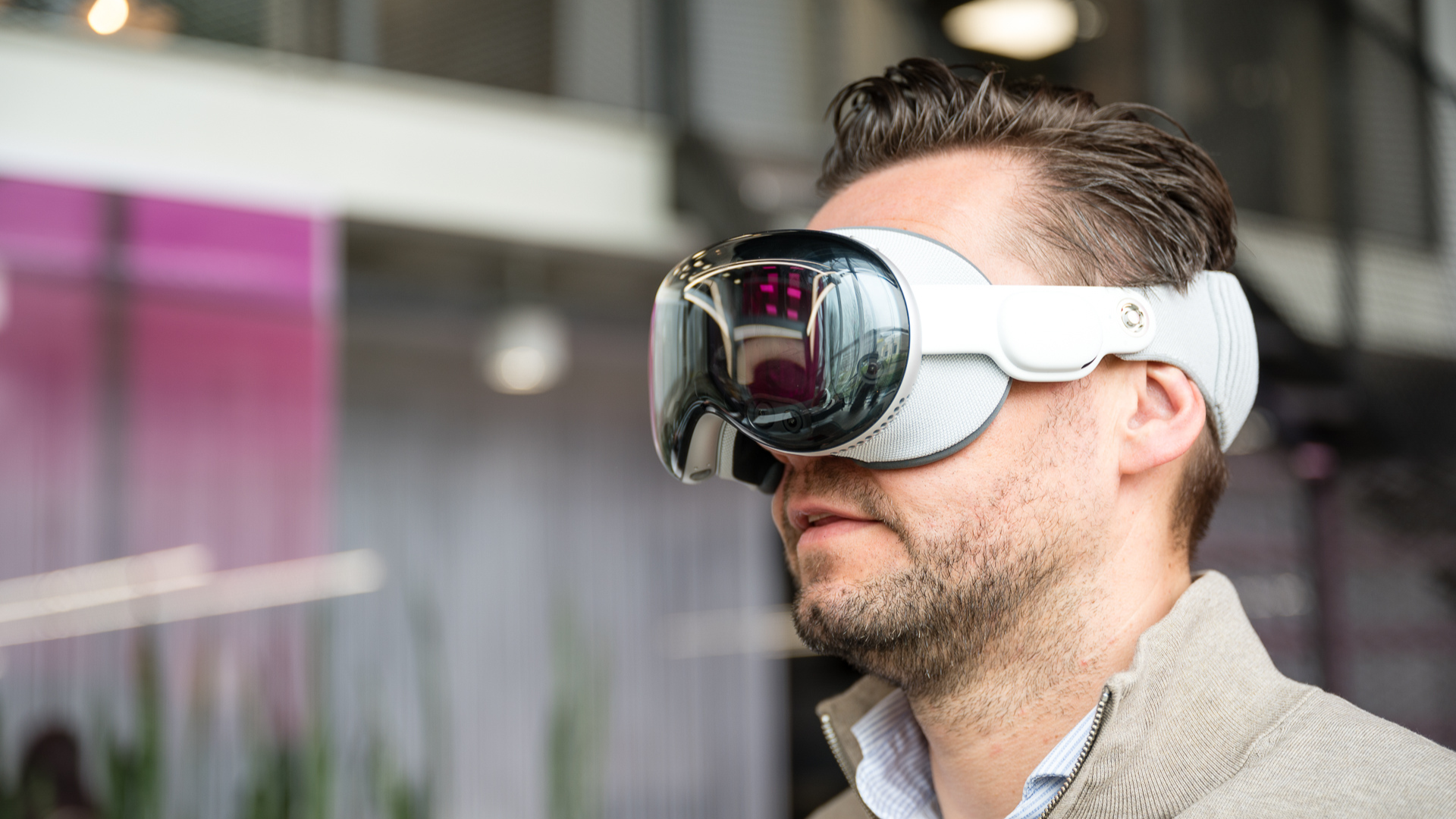 Top 7 Apple Vision Pro Use Cases in Enterprise Environments
