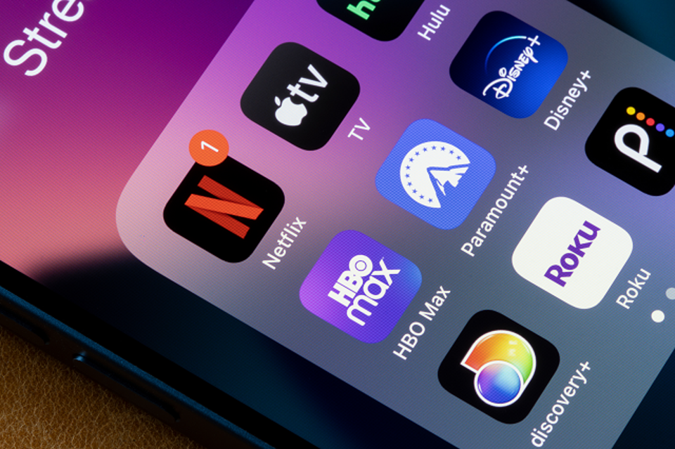 Entertainment Industry Disruption: Streaming Wars and Content Creation Revolution